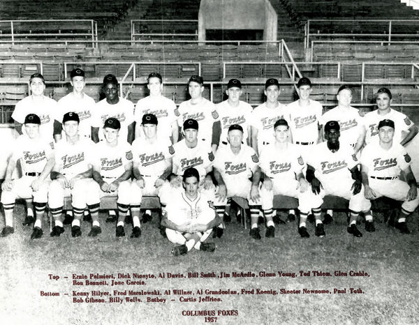 1957 Columbus Foxes Class A Minor League Affiliate with Bob Gibson 