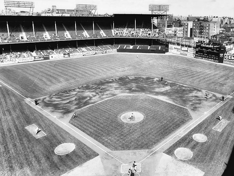 ebbets-field-during-a-game-between-the-new-york-yankees-and-the-brooklyn-dodgers,2252348.jpgCres2.jpg
